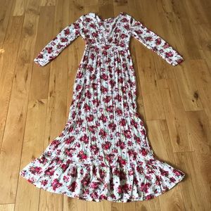 Maxi floral dress deep V-neck long sleeves cotton
